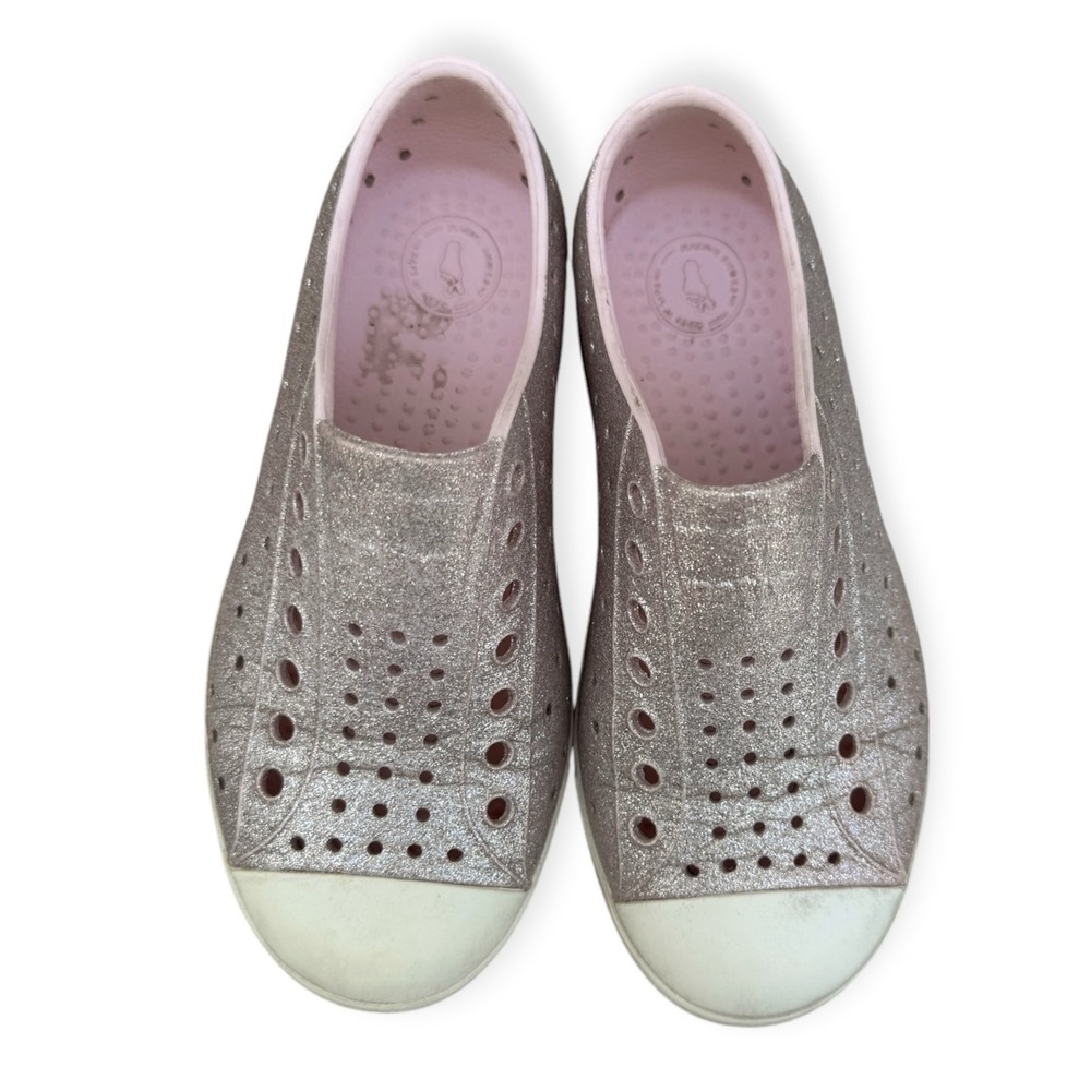 Native Jefferson Bling Pink Rose Gold Glitter Slip On Shoes Kids C11 Sneaker - Picture 2 of 5